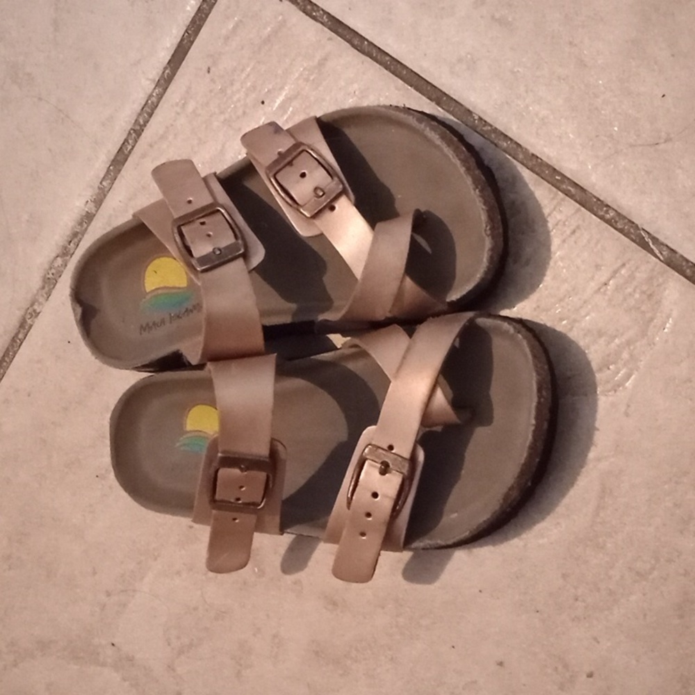 Girl sandals